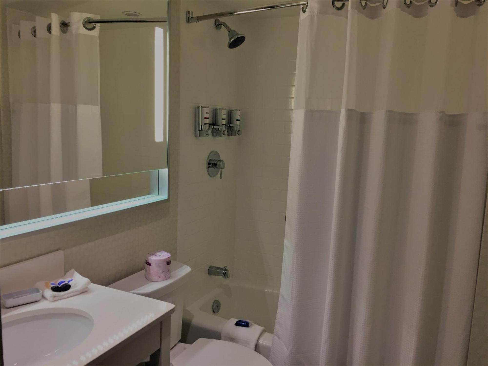 Waterloo Suites Hotel, Trademark Collection By Wyndham ภายนอก รูปภาพ