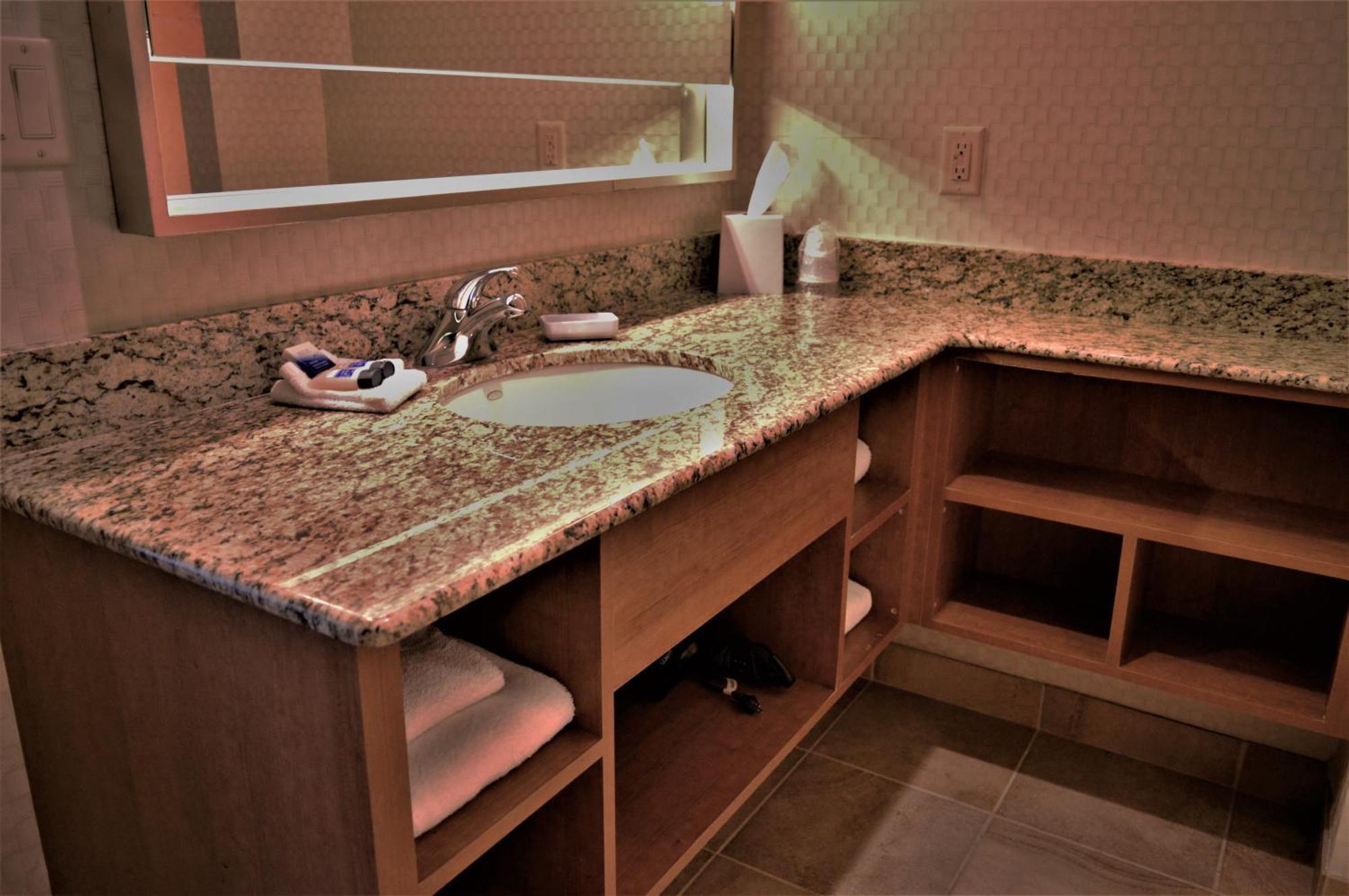 Waterloo Suites Hotel, Trademark Collection By Wyndham ภายนอก รูปภาพ
