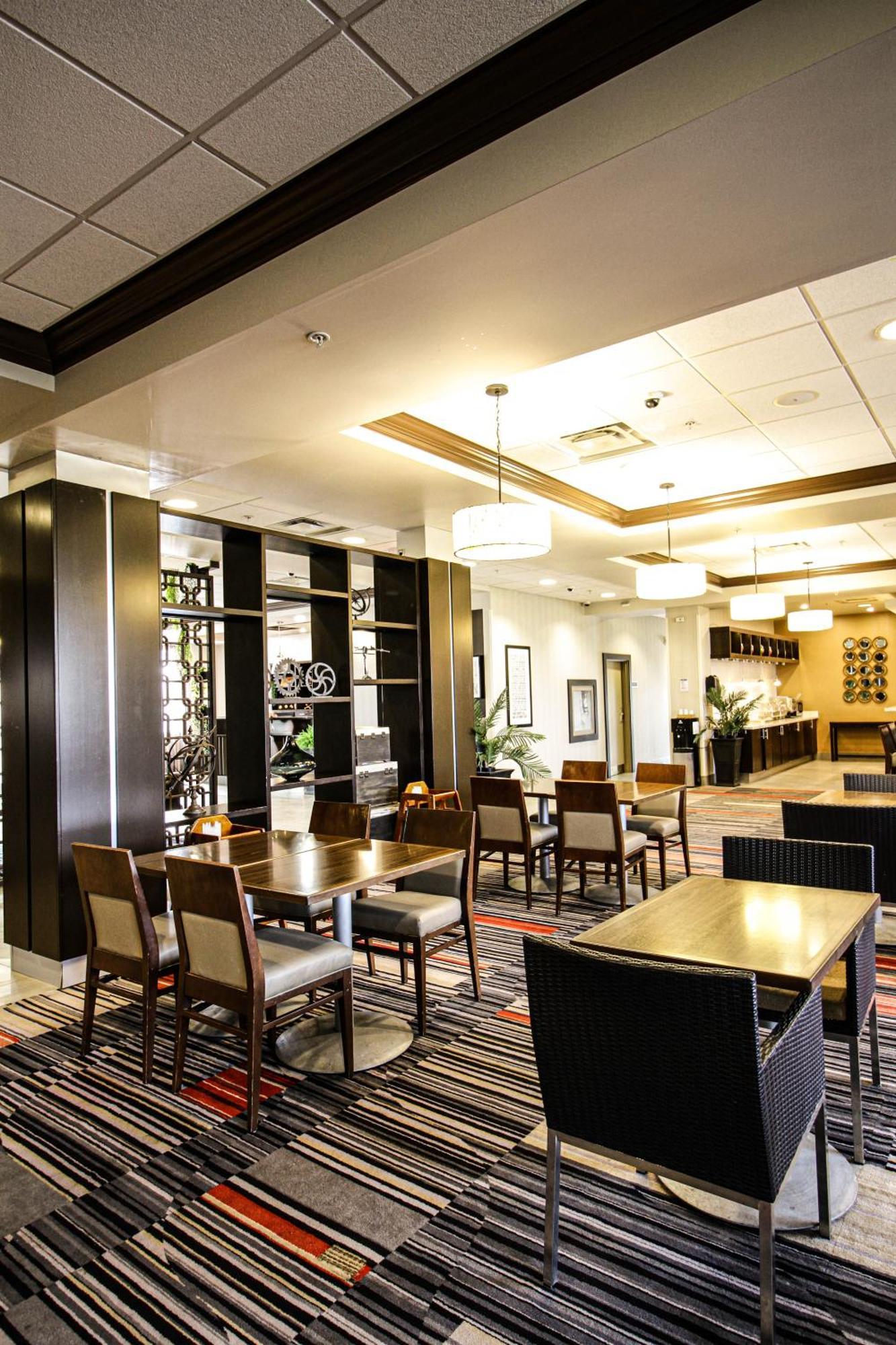 Waterloo Suites Hotel, Trademark Collection By Wyndham ภายนอก รูปภาพ